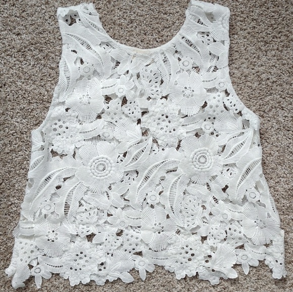 Caution To The Wind Tops - 3/$20 White Floral Eyelet Lace Crop Top Size Medium